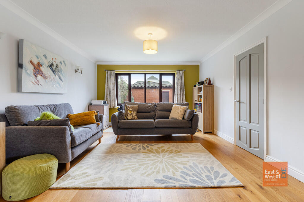 A10 - Caradon Hou...