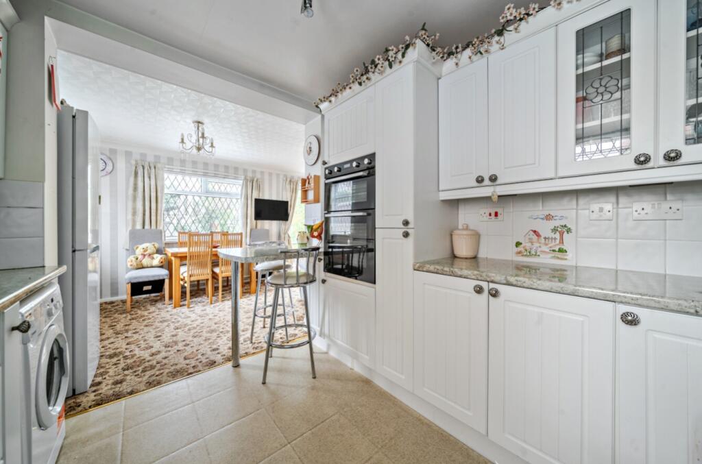 1386466-7-692d82838f789