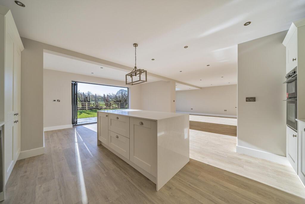 Kitchen Living 2