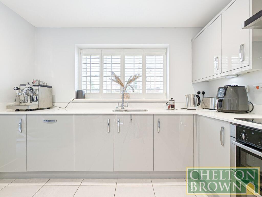 Kitchen &amp; Diner