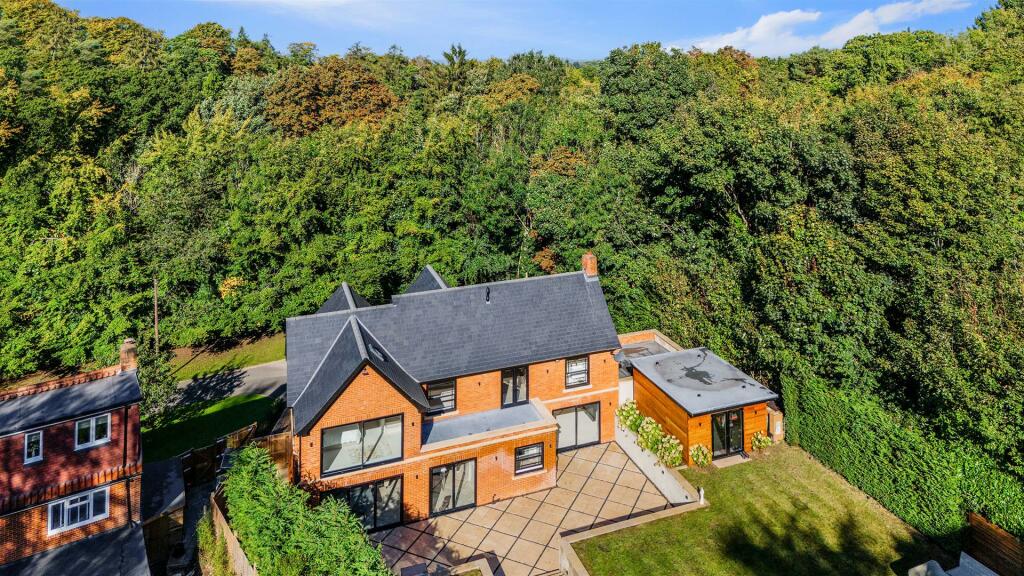 CUNLIFFE CLOSE, 1 DRONE  (9).jpg