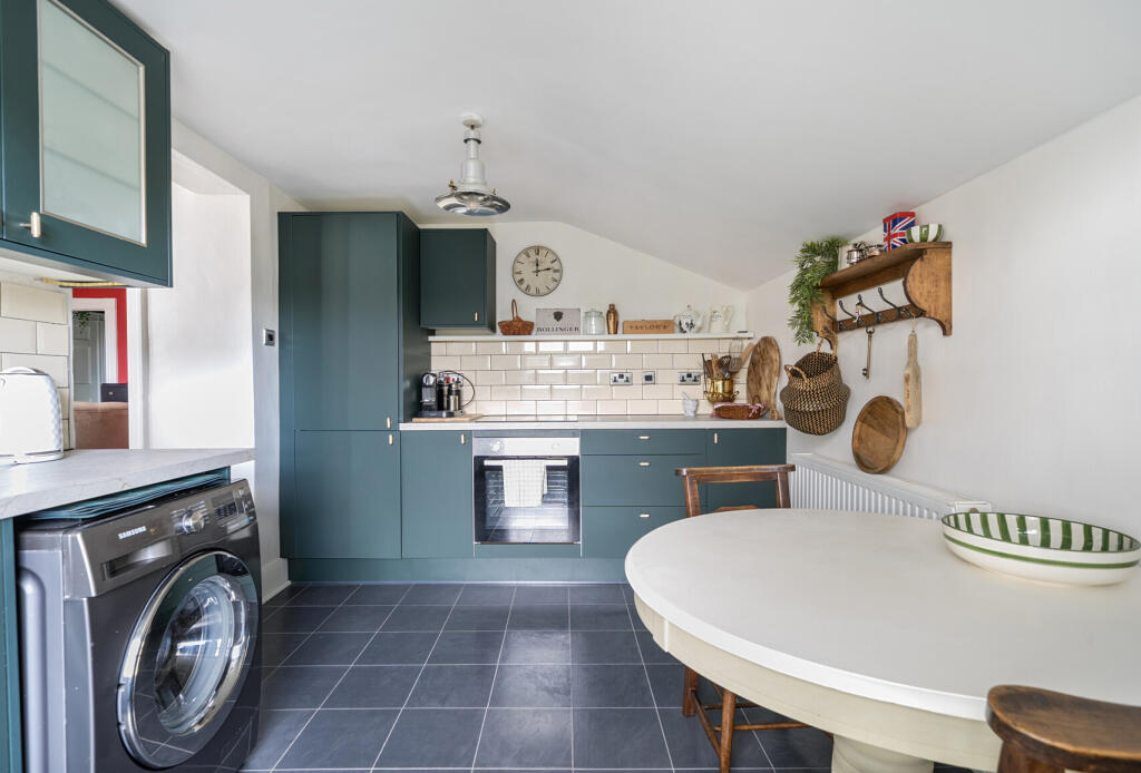 1357531-21-68d403...