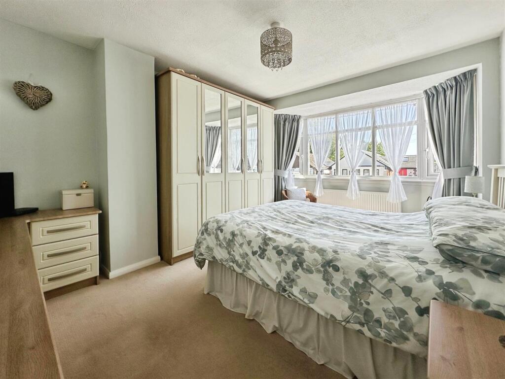 0e33090d--468E-B502-3F9F7A6BA35B-10334-0000222D550