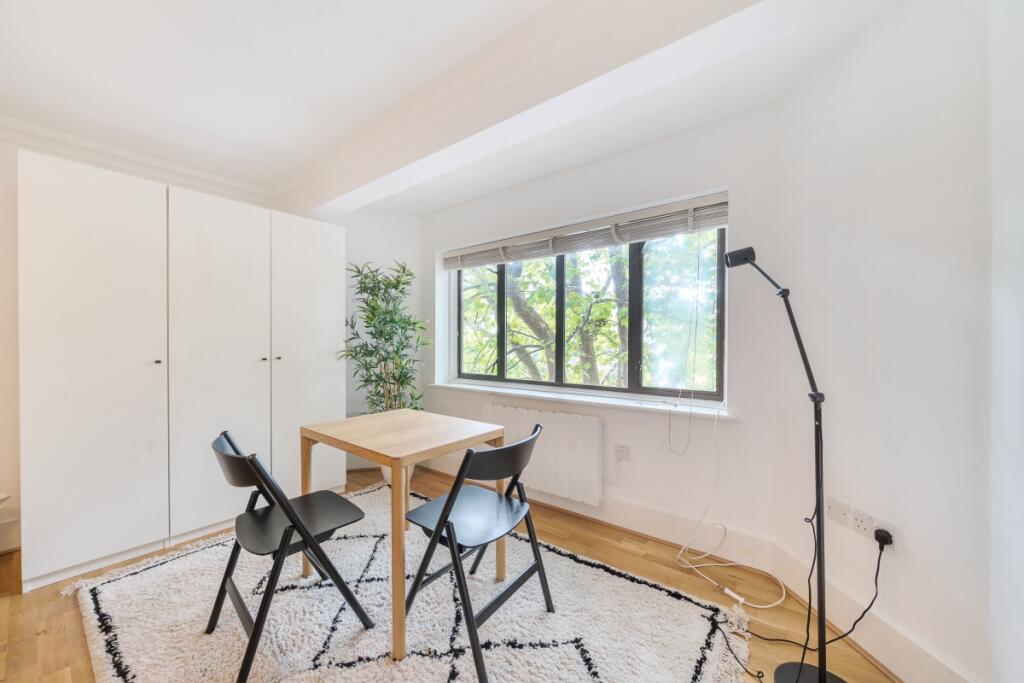 1331968-10-688675...