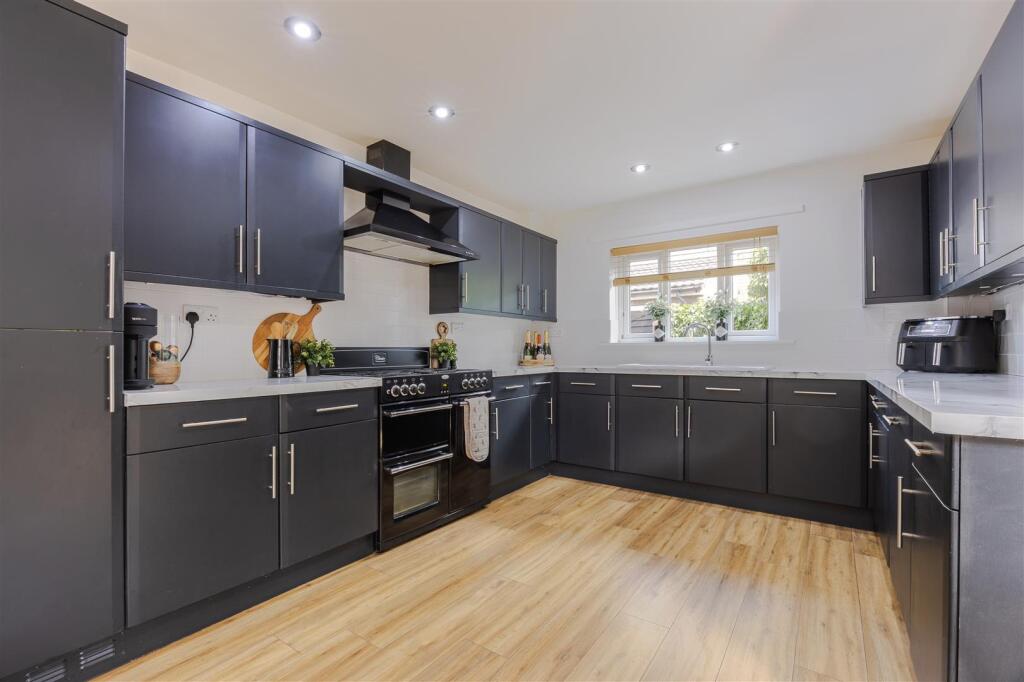 Kitchen diner