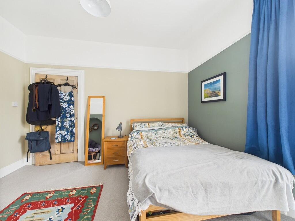 CAM02089G0-PR0541...