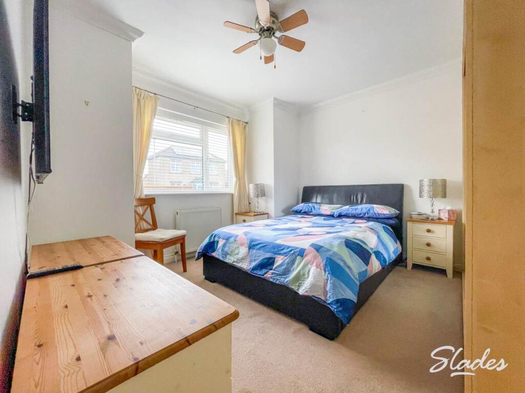 1 Avenue Court maste