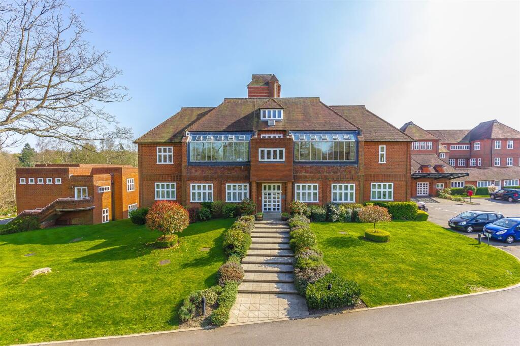 ElizabethDrive-Banstead-112.jpg