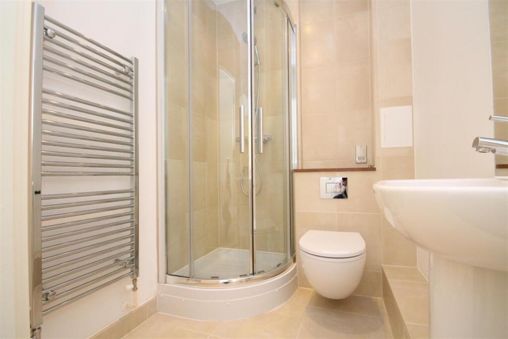 Shower room good.jpg