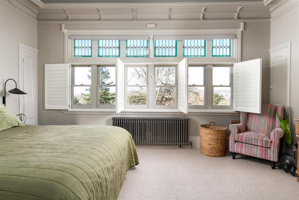 Bedroom1_1.jpg