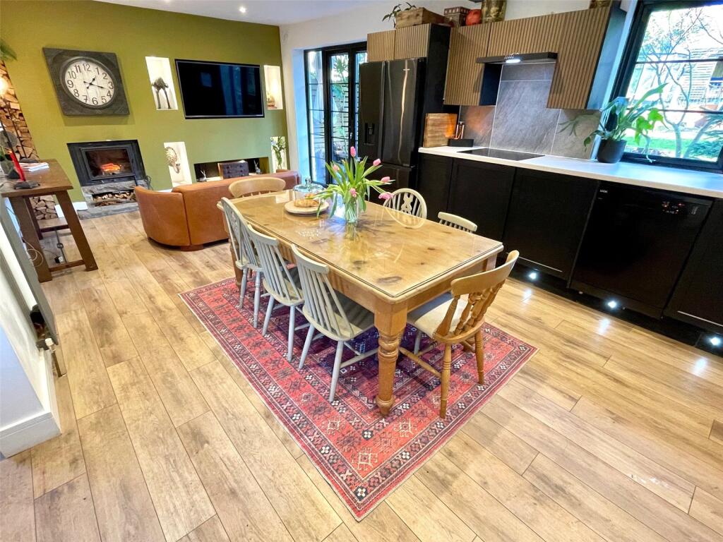 Kitchen Diner