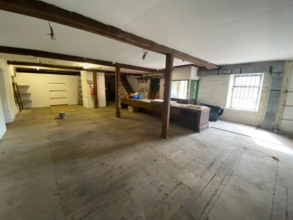 10 T202510031117.jpg