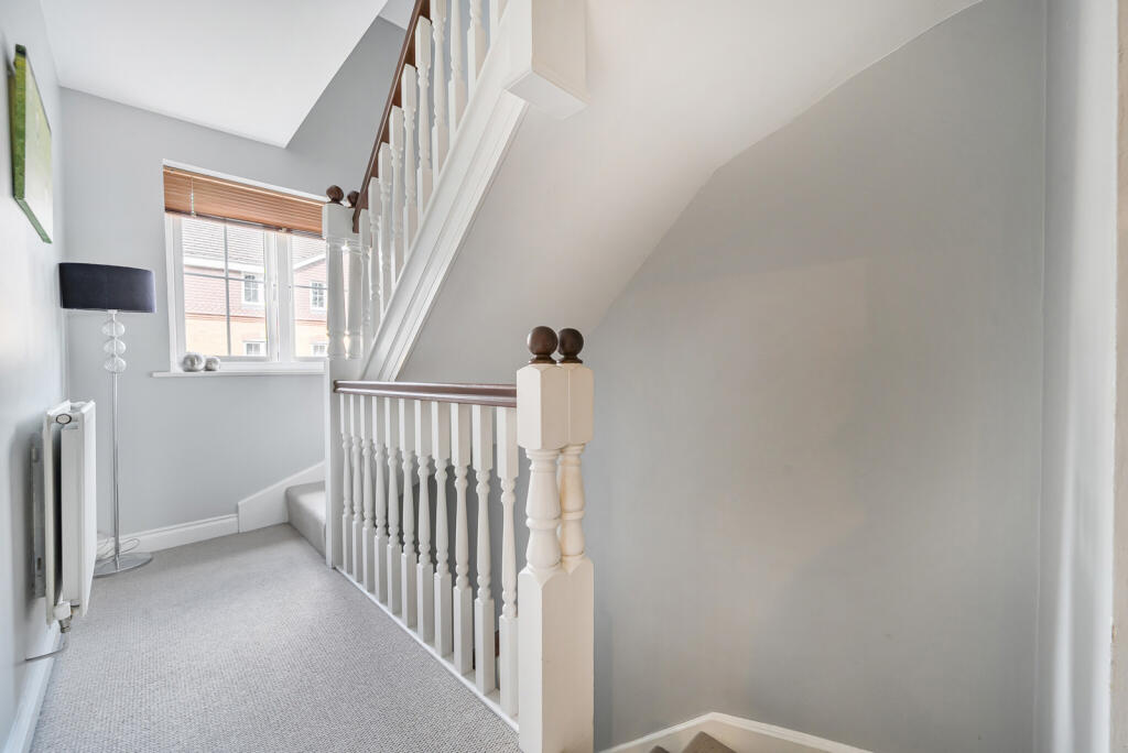 1350184-3-68c83d8...