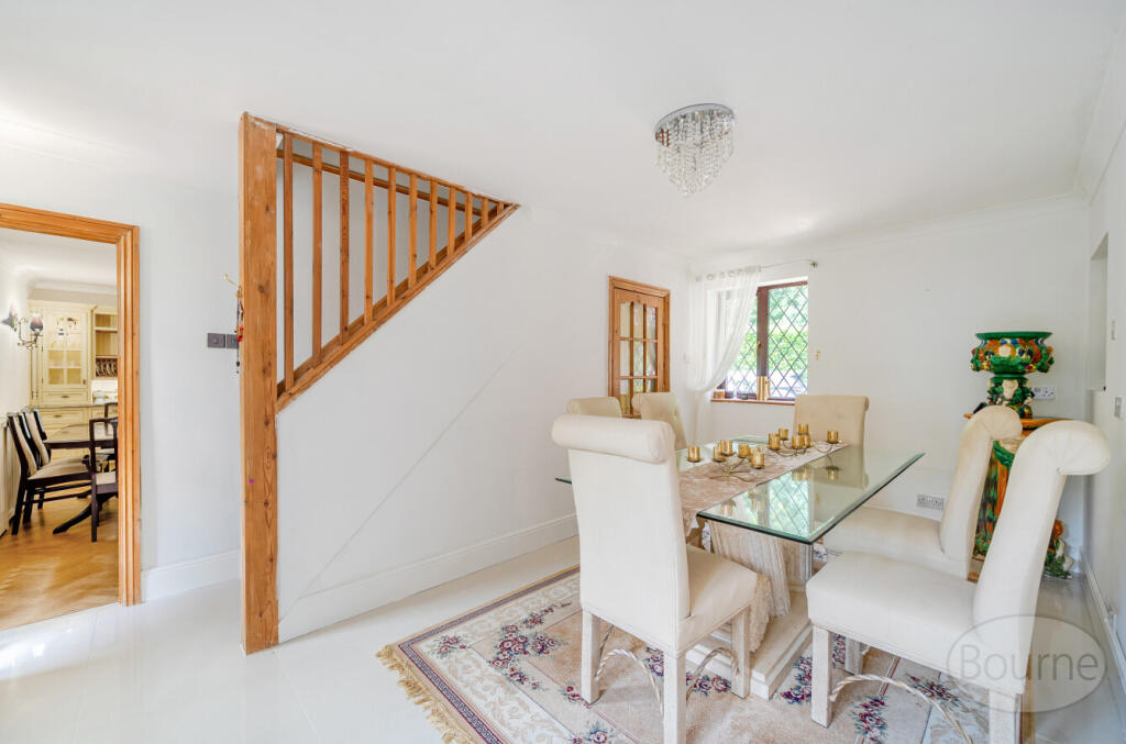 201b0815-977d-447...