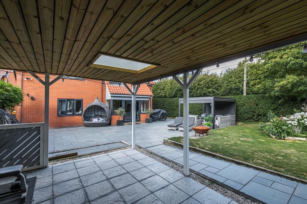 The Brambles-108 ...