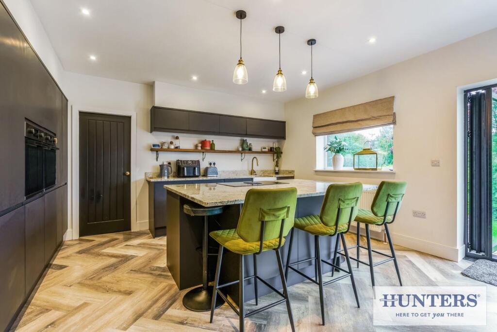 98485_18-Belmont-Grove-Rawdon (2) - Copy_low.jpg