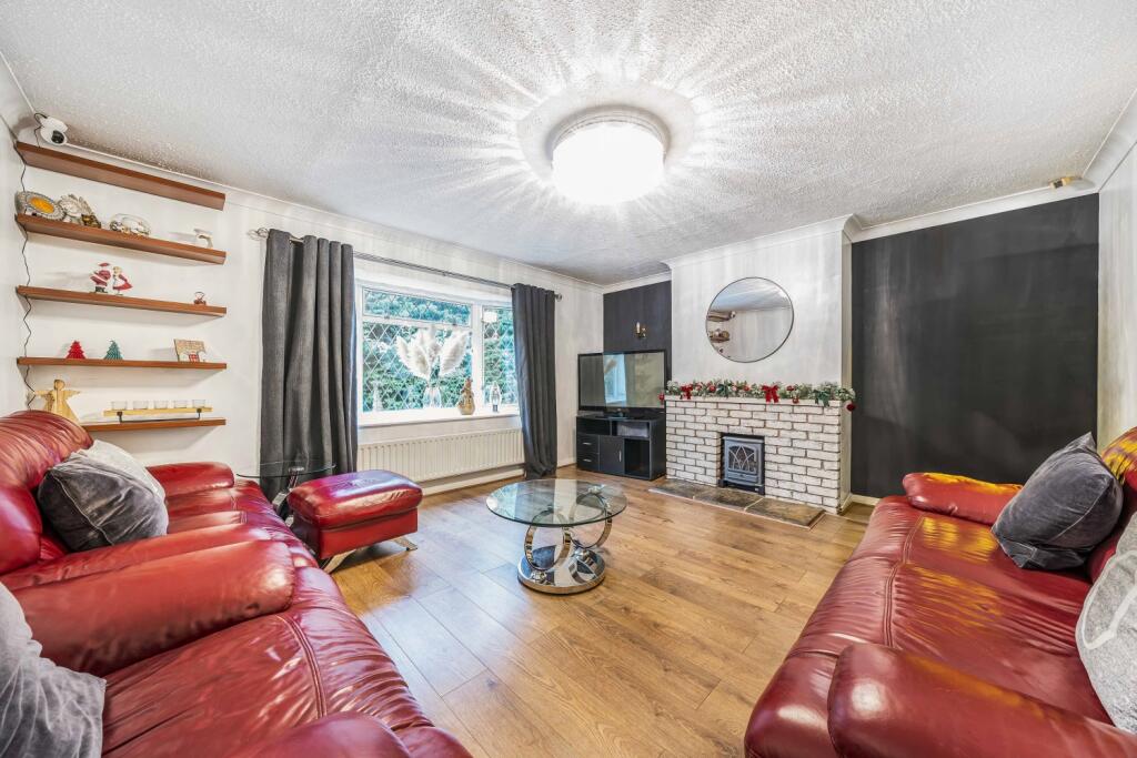 105 new lounge 2