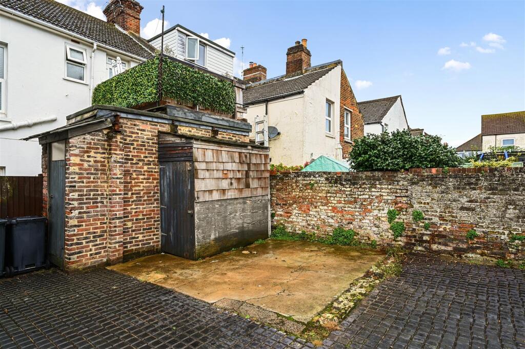 74 WINDSOR ROAD - TN393PE (13).jpg