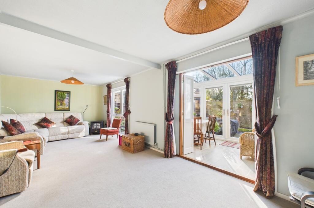 CAM02545G0-PR0531-STILL001