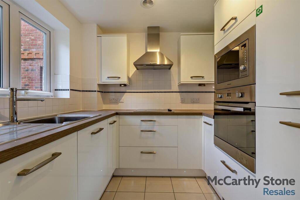 8646756-interior02-800.jpg