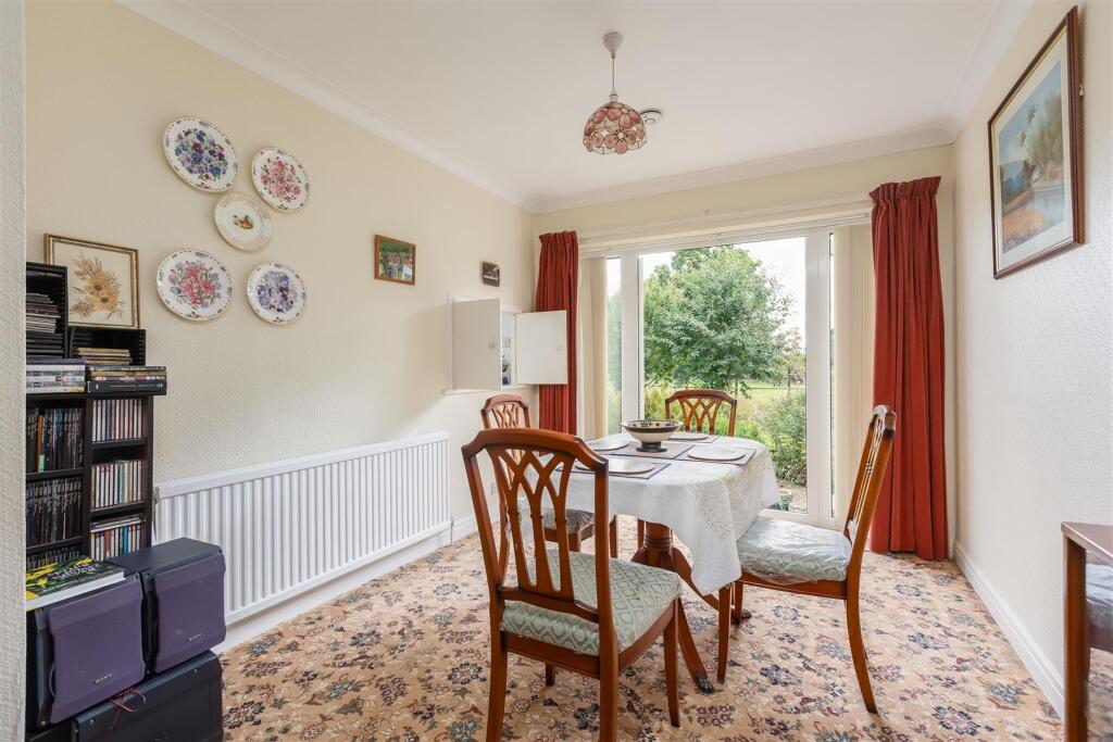 Ryedale Close 11 Sitting Dining Room-3.jpg