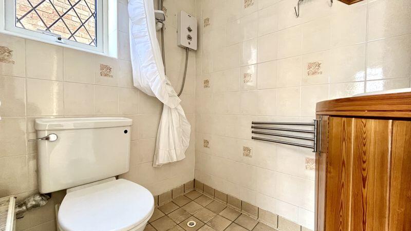 En Suite Shower Room