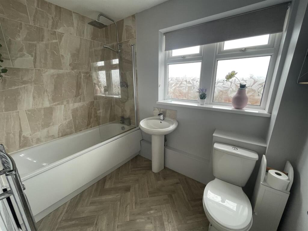 100 brecon g.jpg