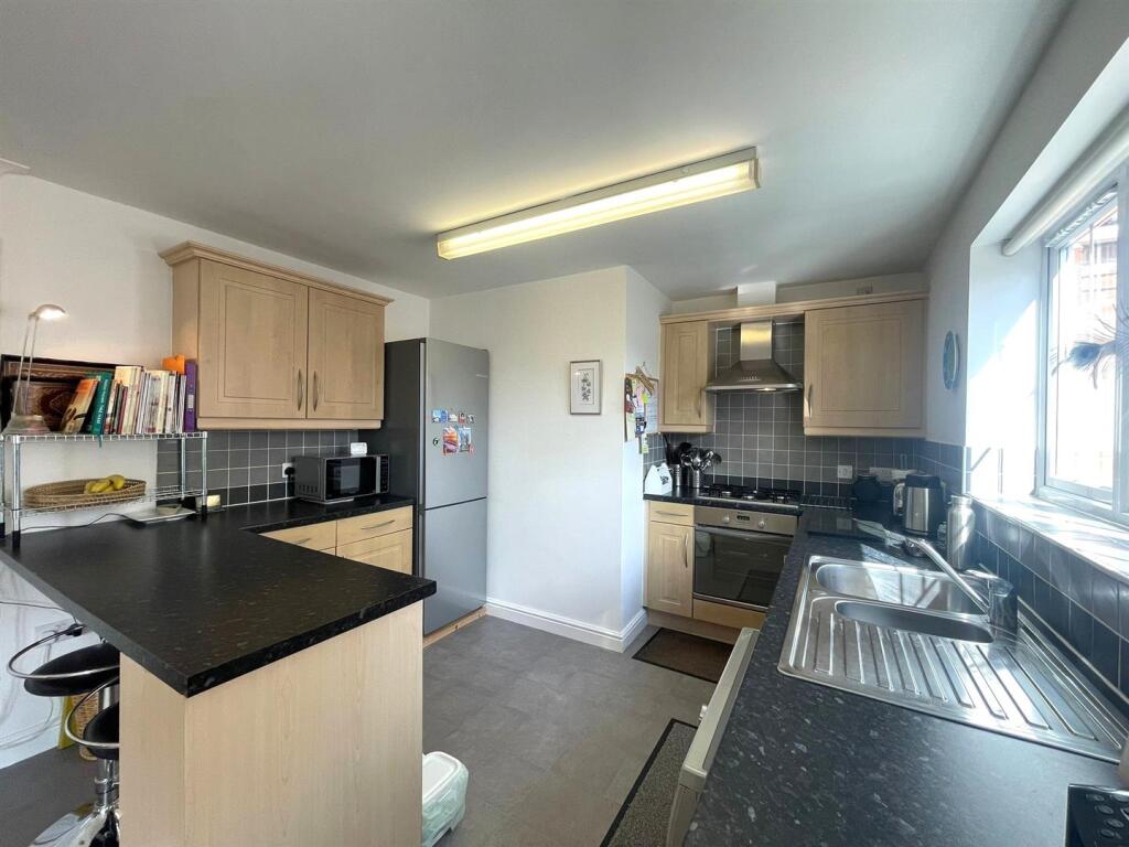 Open Plan Kitchen / Living Room