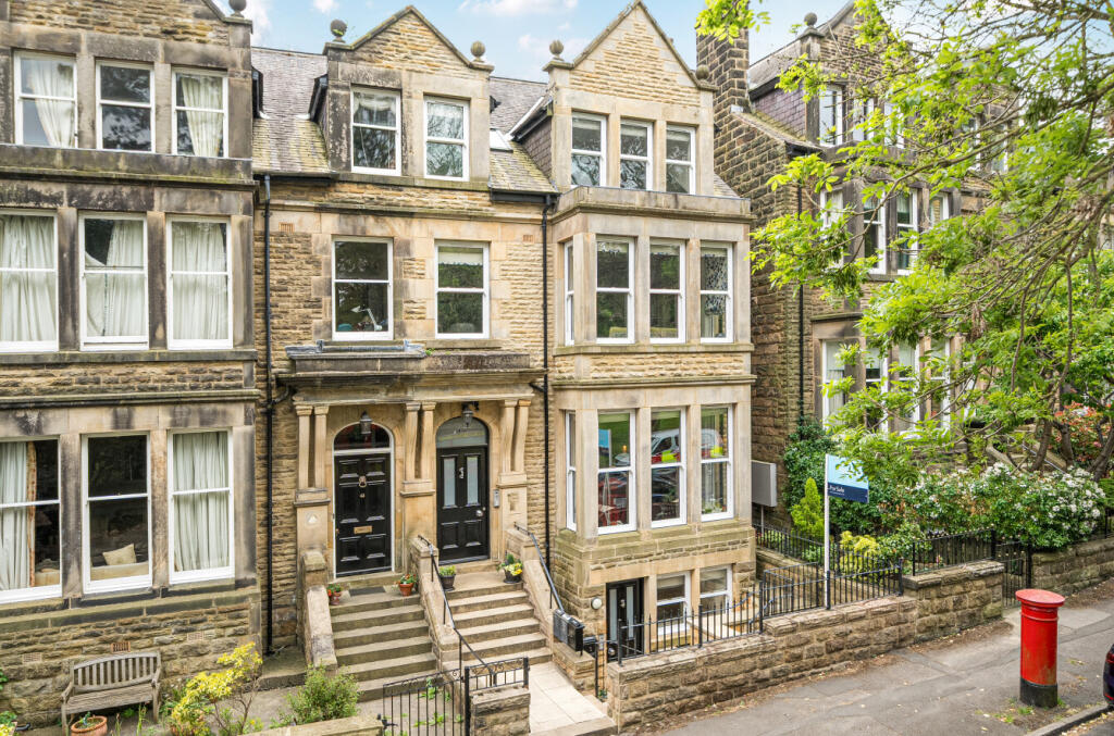 1-682469dab0cdd-1...
