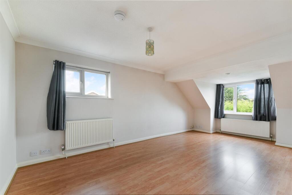 WORCESTER HOUSE, FLAT 6- (5).jpg