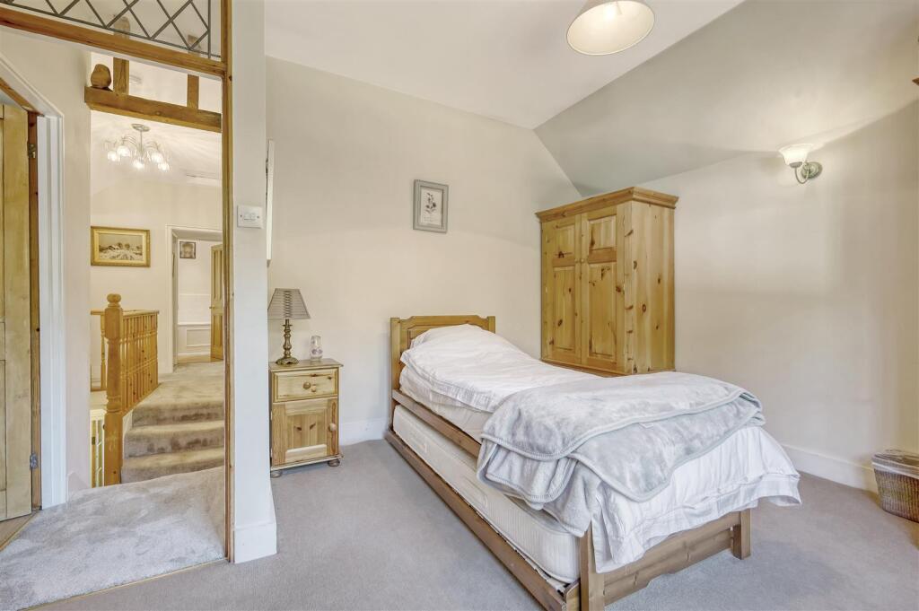 img_0859_2 copy 2.jpg