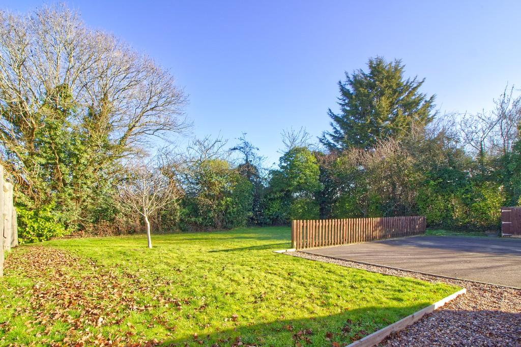 Communal lawns