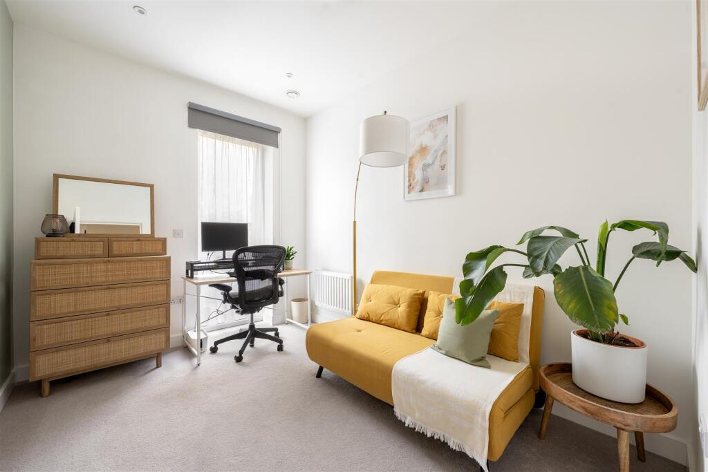 Richard Tress Way, E3