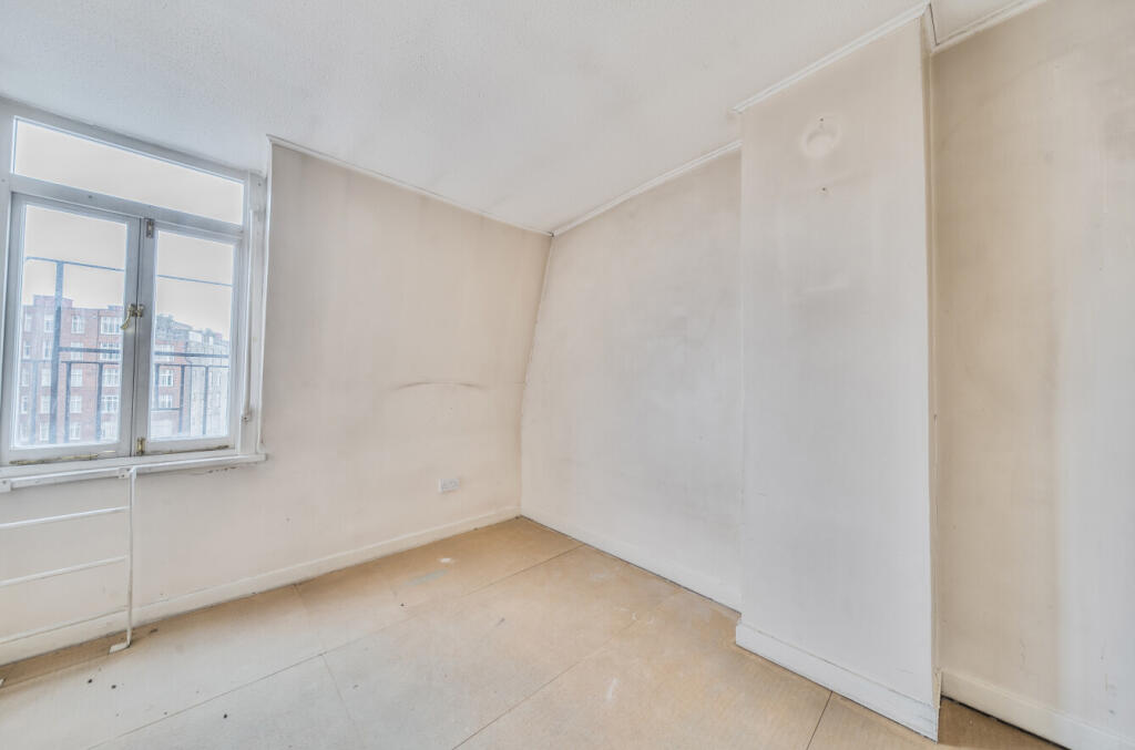 1300318-11-682f01...