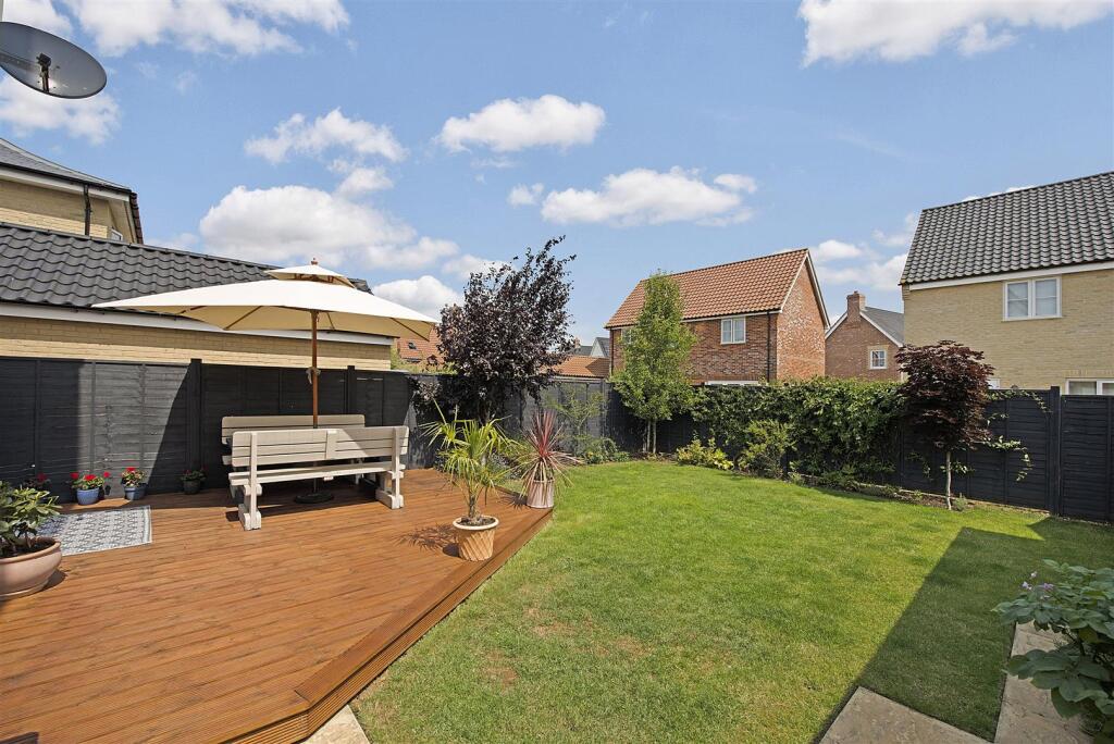 6 Beale Road ph09.jpg