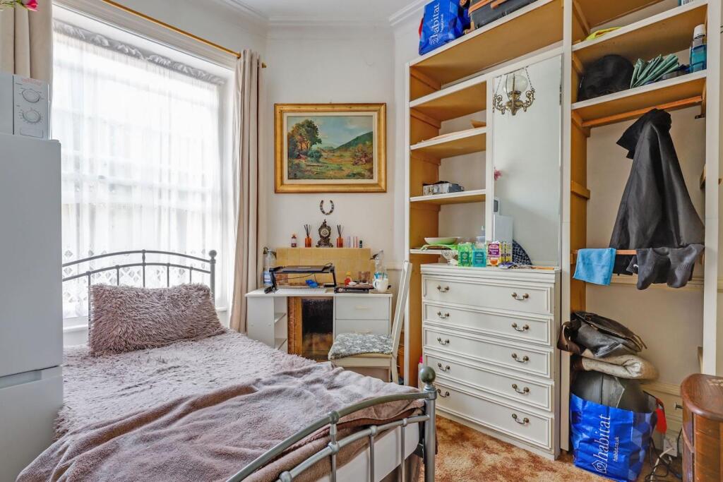 02-0577JHPropWorld - 25 Earlsthorpe Road - 4-mediu