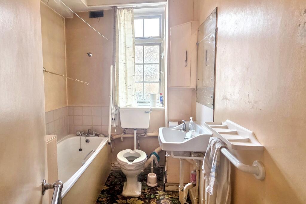 Flat 5 Ashley Court, Morpeth Terrace, London,  SW1P 1EN