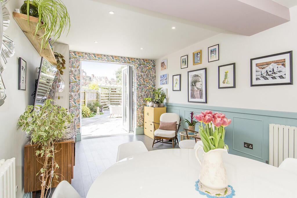 Kitchen/Dining/Li...