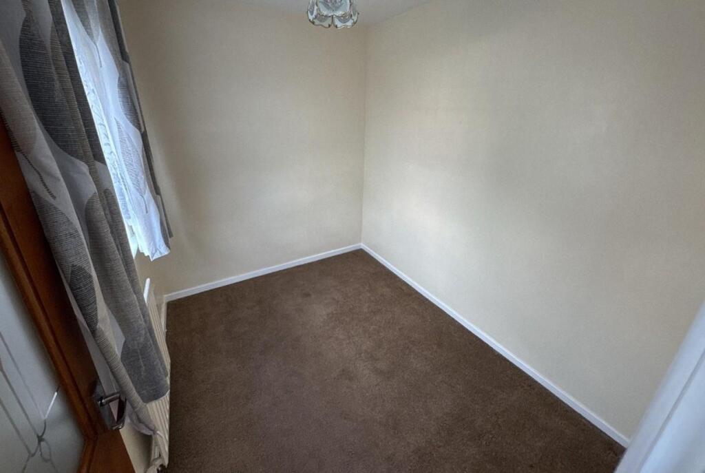 BEDROOM 3.jpg