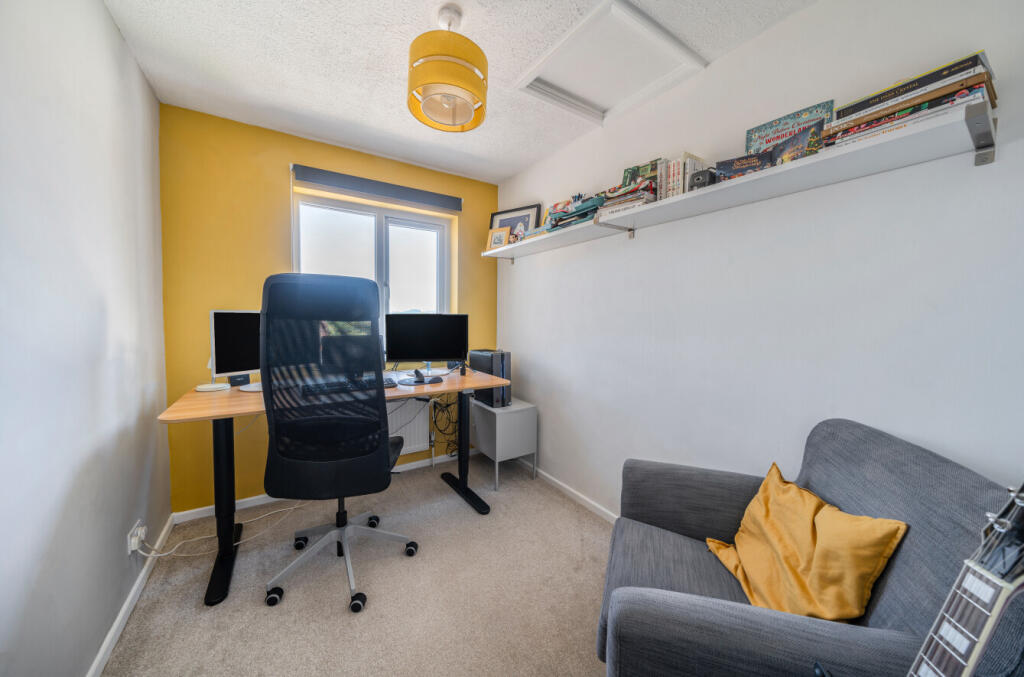 1297011-53-682f00...