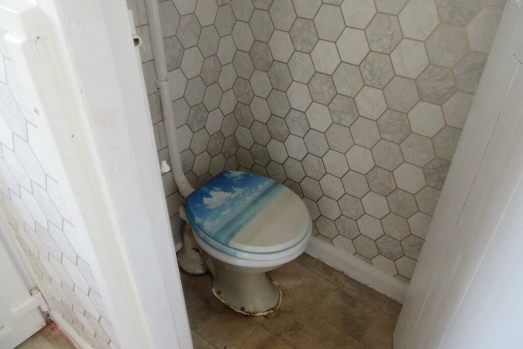 Downstairs wc