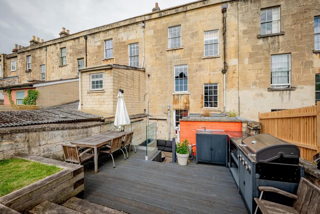 8 Caroline Buildings BA2 4JH-6.jpg