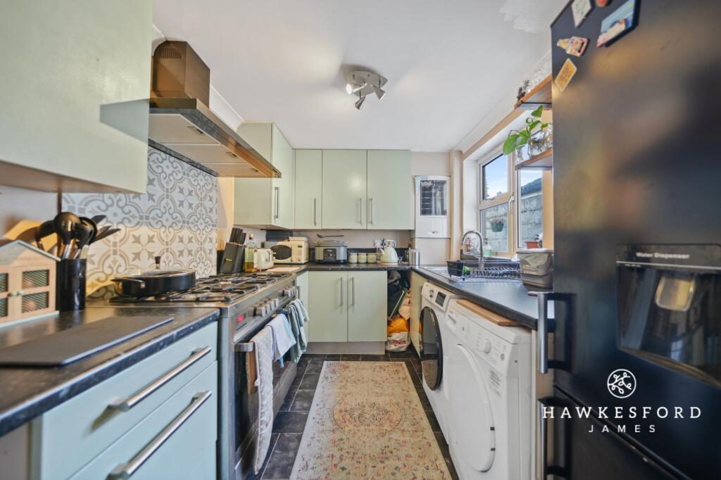 Epps Road, Sittingbourne - Kitchen