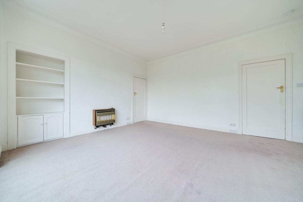 Family/dining room