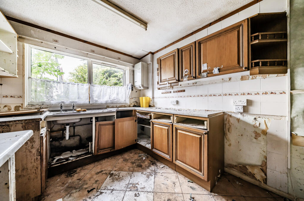 1361060-12-68dabe...