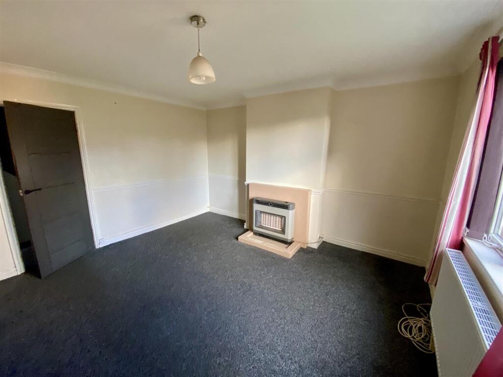Bramleys Estate Agents - Lee Road - Dewsbury (6).j