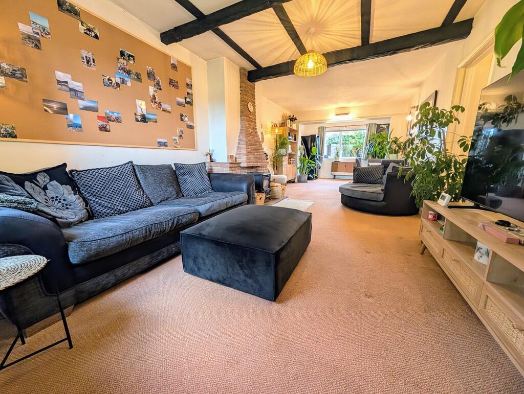 PXL_20250924_1558...