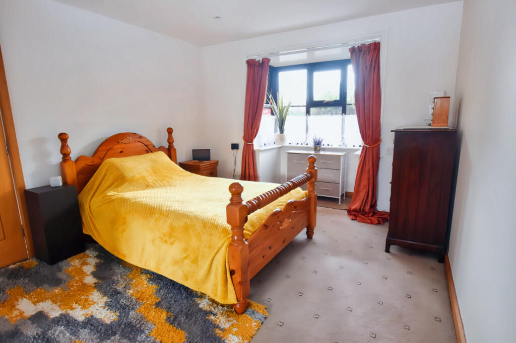 Bedroom 1a