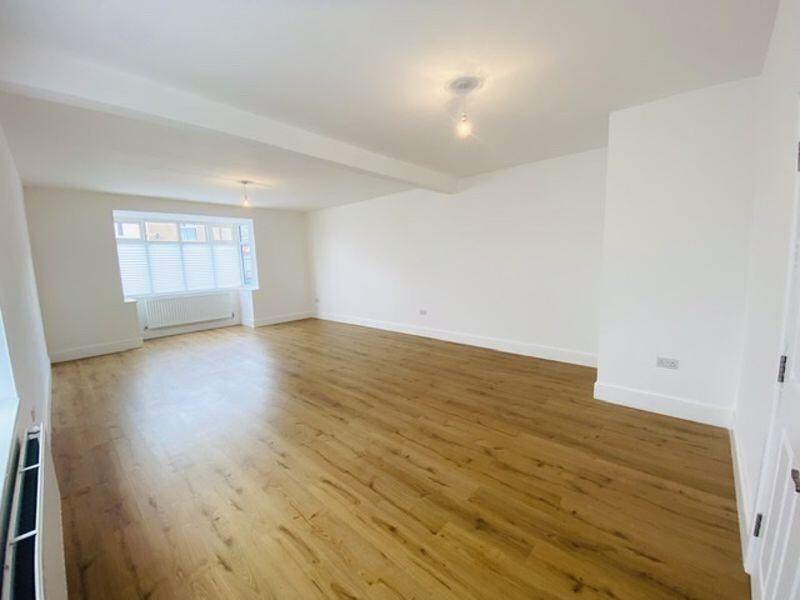 Lounge dining room
