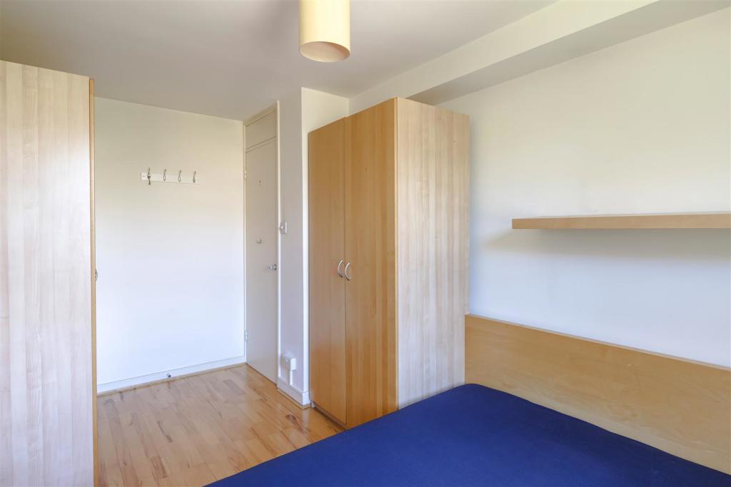 3, 23 Carburton Street-6.jpg